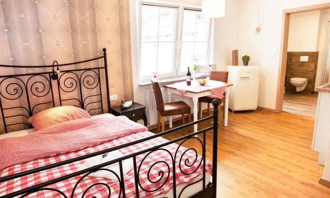 Homberg Apartment | Pilgrim-friendly apartment Hans in luck directly on Elisabethpfad