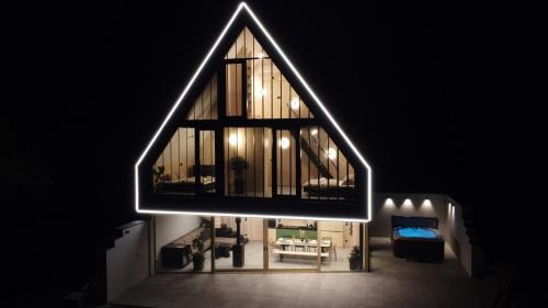 Smizany Ski Chalet | Pine chalet