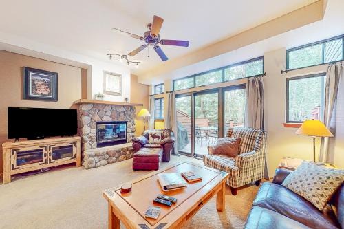Warrior's Mark House | Pine Grizzly
