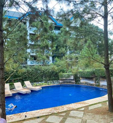 Silang Junction South Hotel | Pine Suites Tagaytay by Crown Asia