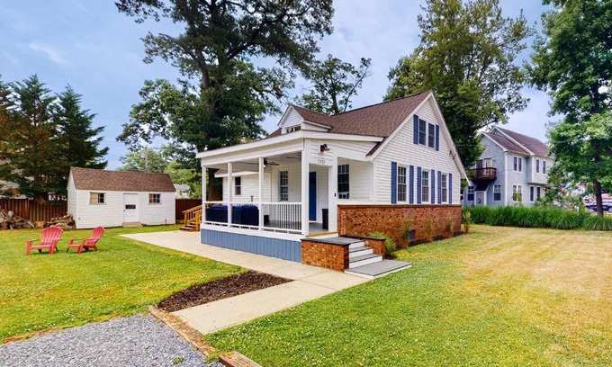 Edgewater House | Pine Whiff Beach House