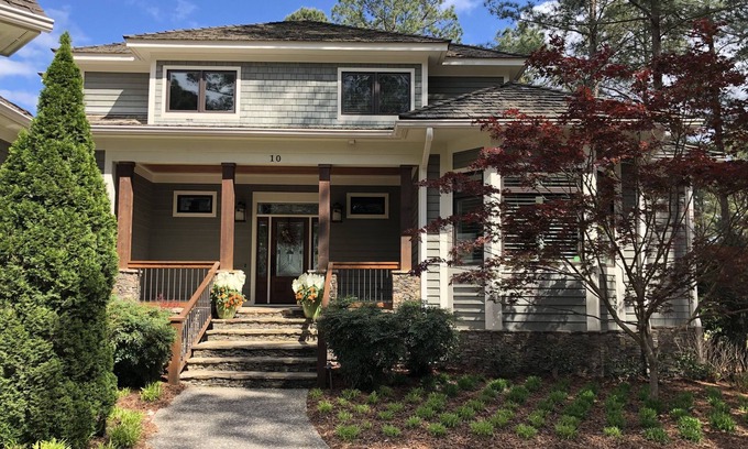 Lemon Springs House | Pinehurst Home with Pool/Pool House on the Golf Course