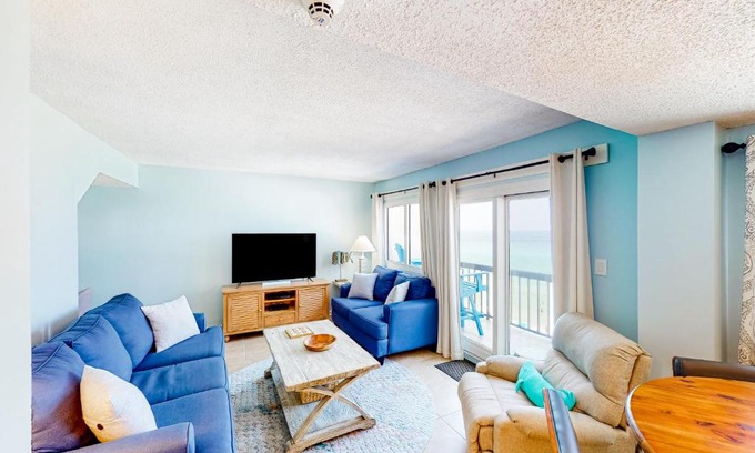 Sunnyside Apartment | Pinnacle Port A-516