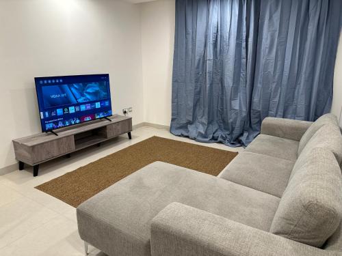 Al Ghubrah Ash Shamaliyyah Apartment | Pinnacle Row Comfort Corner