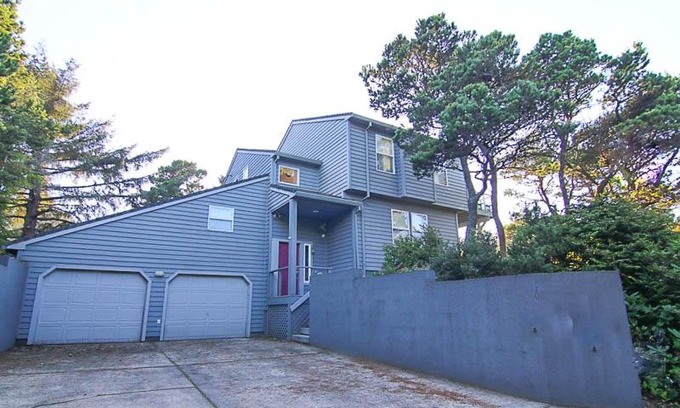 Seal Rock House | Piot and Halpern Houses Combo