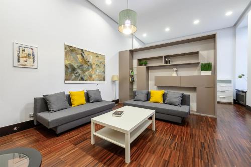 Srodmiescie Apartment | Piotrkowska Art