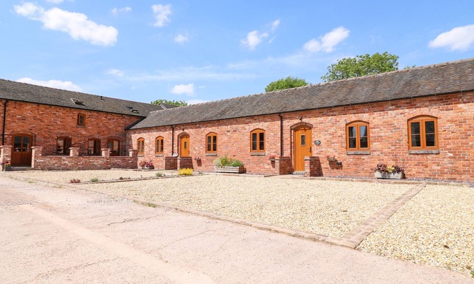 Fulford House | PIPISTRELLE, family friendly, with hot tub in Blythe Bridge