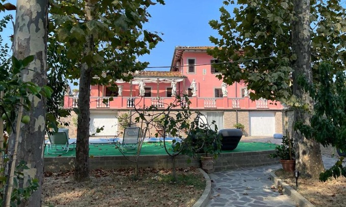 Santa Maria a Monte Bed & Breakfast | Pirro & Sharon House