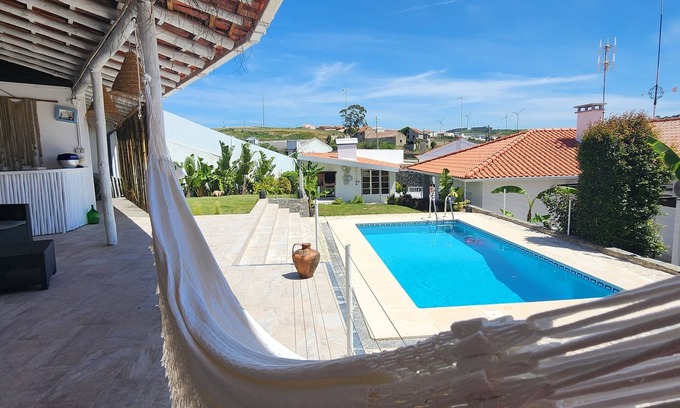 Torres Vedras Villa | Piscina e Sala de Jogos Junto às Praias de Santa Cruz e Ericeira
