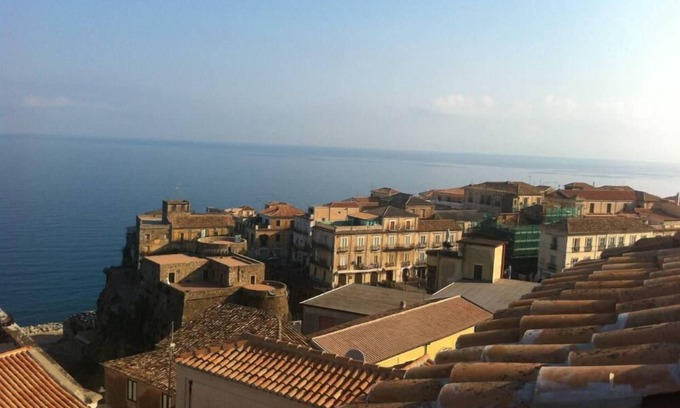Pizzo House | Pizzo Calabro: A character home with an unforgettable view