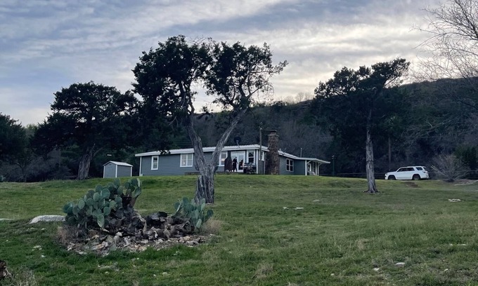 Palo Pinto County House | PK-Caddo Bay is a ski/surf/tubing, fishing , bird sanctuary! Starlink internet!