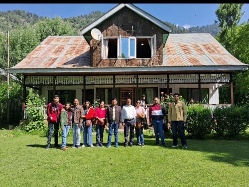 Laripora House | PK cottage