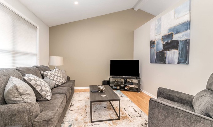 Fox Valley House | Plainfield Rentaln