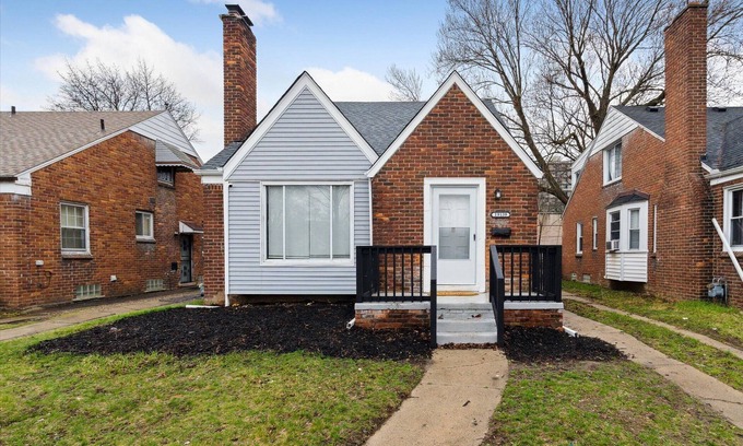 Detroit House | Plainview Haven