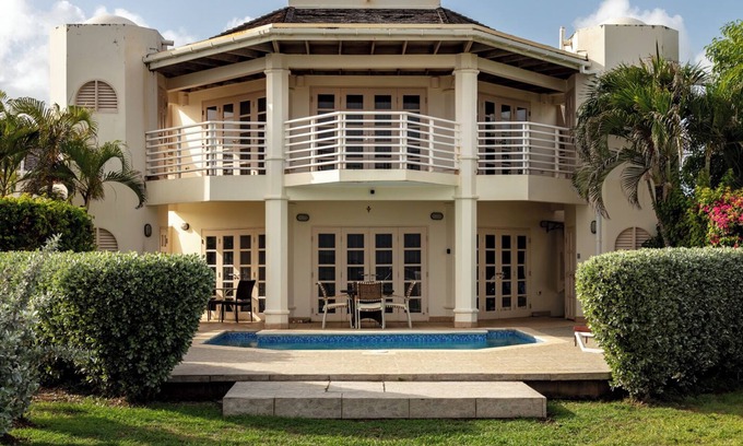 Lowlands Villa | Plantation Villa Cluster, Ocean View, Pool & Deck.