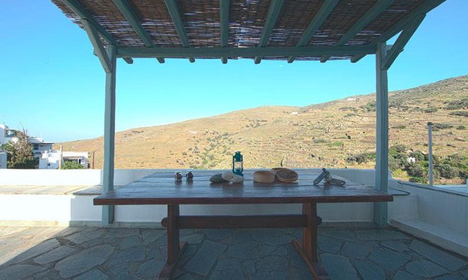 Megas Yialos-Nites House | Platia Listed House