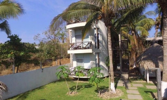 Los Tamarindos Apartment | Playa Bruja Zicatela Apt. 1, Beach Front, Kitchen, Starlink, Pool & More