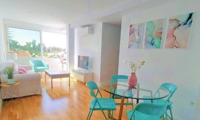 Huerta de la Salud Apartment | Plaza de España Dreams