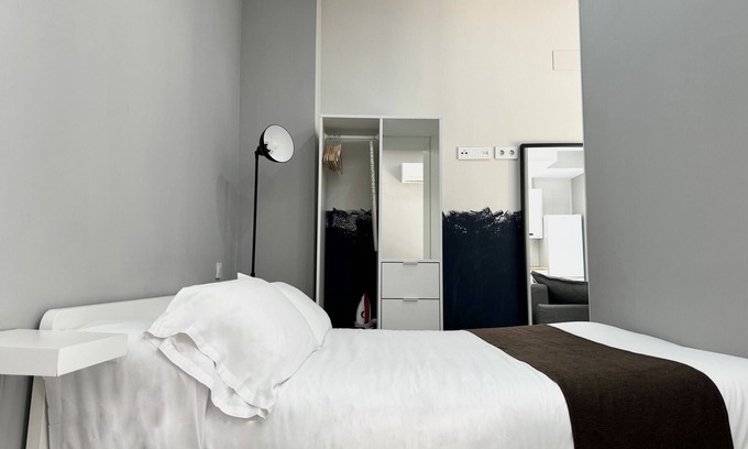 Centro Apartment | PlazaMayorSuites IV PUERTA DE HIERRO