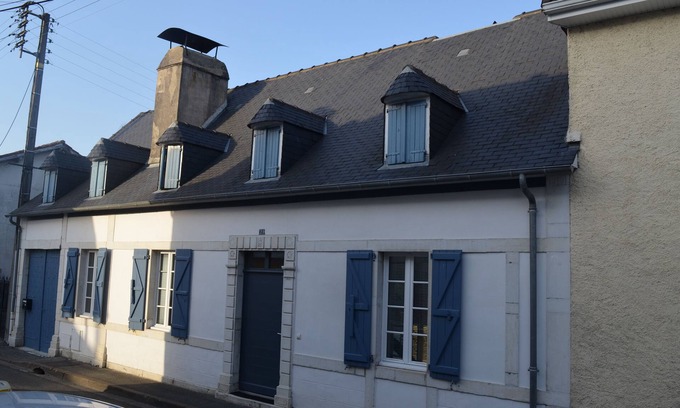 Gan House | Pleasant and functional house, with courtyard and large garden in the city center