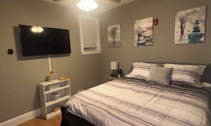 Bolton Hill Apartment | Pleasant apartment with AC in Baltimore
