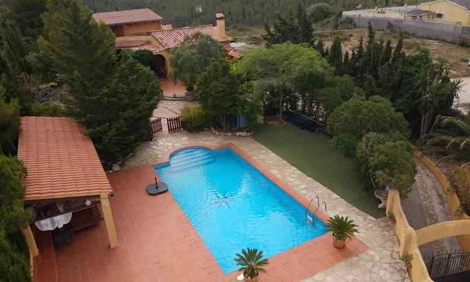 La Bisbal del Penedes House | PLEASANT HOUSE WITH PRIVATE SWIMMING POOL&GARDEN , 15 MINUTES TO BEACH