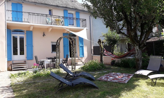 Vic-sur-Cere House | Pleasant house close to shops and playground with municipal swimming pool