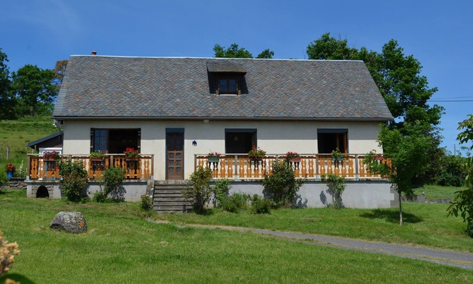 Saint-Diery House | Pleasant house in the heart of the Auvergne volcanoes, Sancy massif