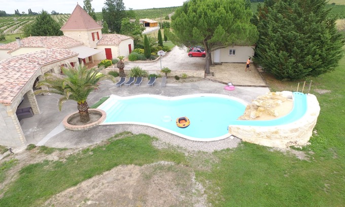 Beaugas House | Pleasant house with swimming pool in the countryside. Golf 6km