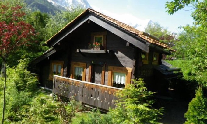 Les Praz-de-Chamonix Ski Chalet | Pleasant little chalet in a residential area of chamonix