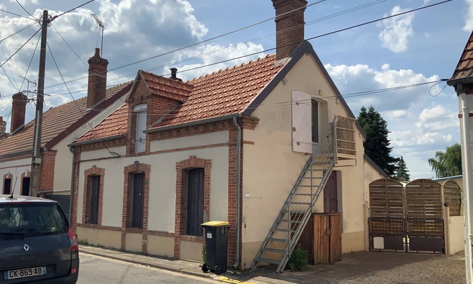Salbris Apartment | Pleasant studio in sologne, ideal for 2 or 3 people