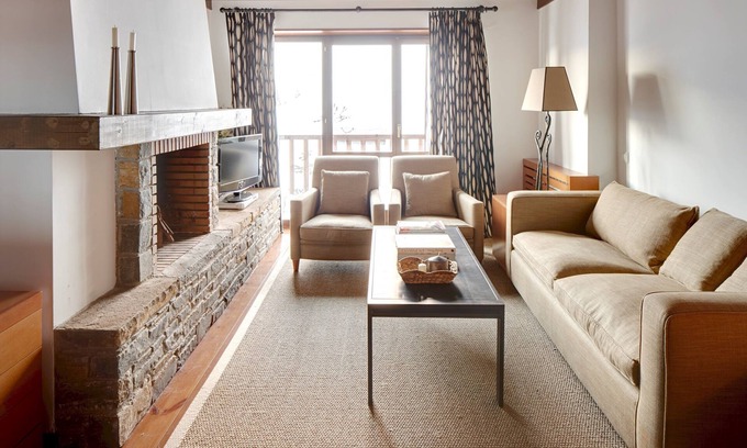 Beret Apartment | Pleta de Nheu 2 by FeelFree Rentals
