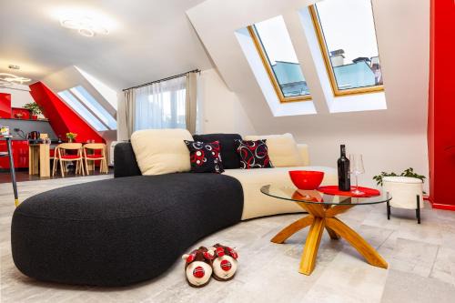 Plovdiv Center Apartment | Plovdiv Urban Gem 2BD Apartment by Flat Mаnаger