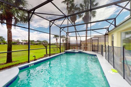 Calabay Parc House | Plumoso Palace