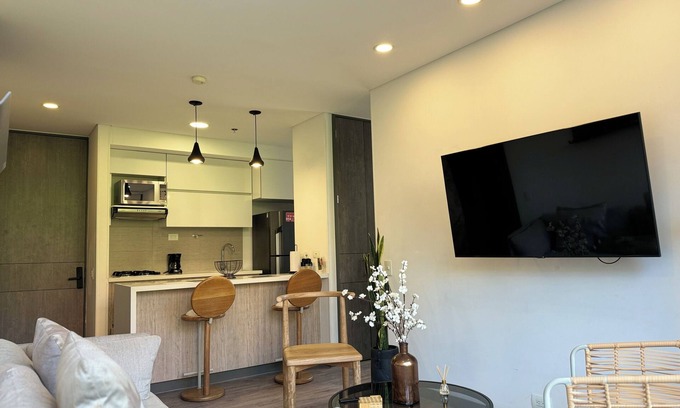 El Poblado Apartment | Poblado Paradise for Your Stay 2br 2bath