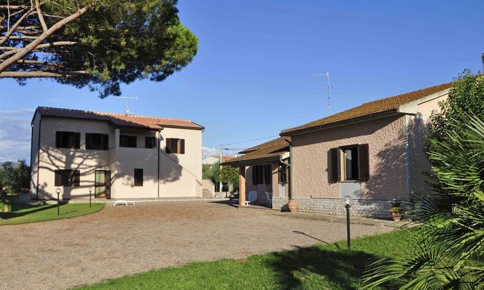 Castagneto Carducci House | Podere 'I Daini' - App. d