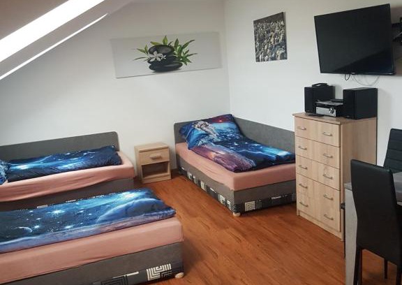 Uhersky Brod Apartment | pokoj s kuchynì pro tři