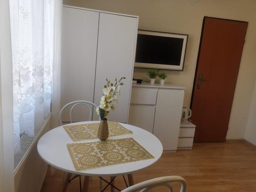 Cieplice House | Pokoje Gościnne Karina