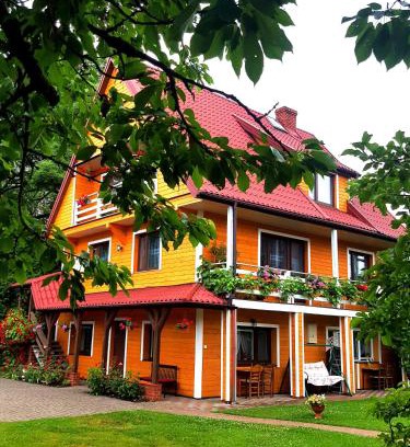 Suprasl Apartment | pokoje wypoczynkowe "Róża"