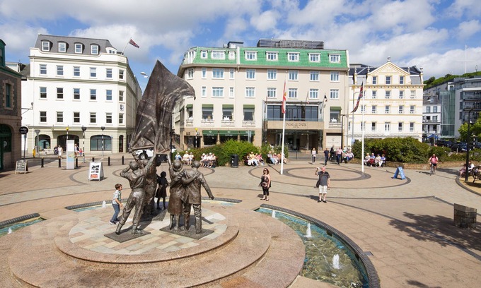 Saint Helier Hotel | Pomme d'Or Hotel