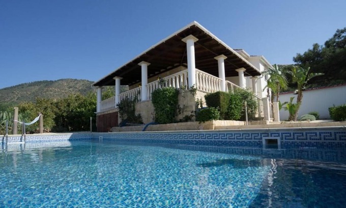 Pachyammos Villa | Pomos Harbourbiew Villa