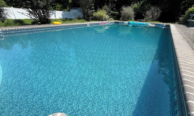 Long Branch House | POOL, 5-bedroom in jersey Shore, Grill , AC, WiFi, Parking, TV, Gaming, Full Kit