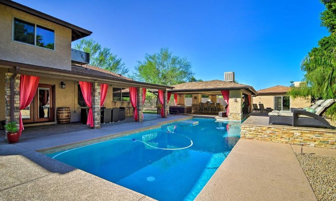 Mesa House | Pool, Bar and Game Room Red Mountain Mesa Oasis