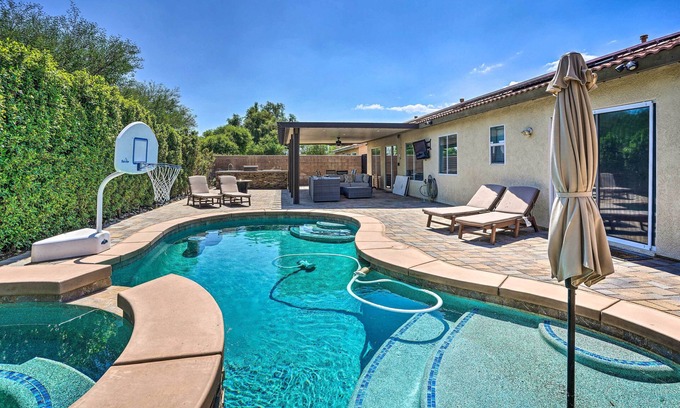 Indio House | Pool & Game Room: Pet-Friendly Indio Retreat