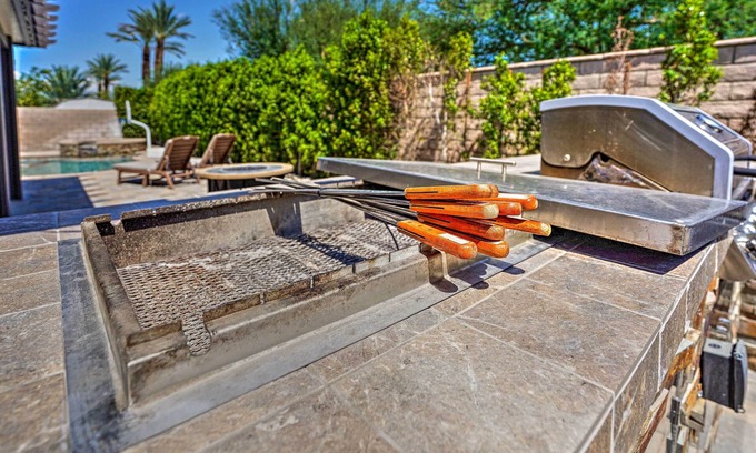 Indio Cottage | Pool & Game Room: Pet-friendly Indio Retreat