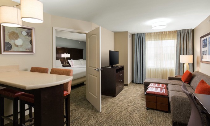 Northfield Apartment | Pool, Gym, Business Center Access. Free Breakfast Buffet Every Day!