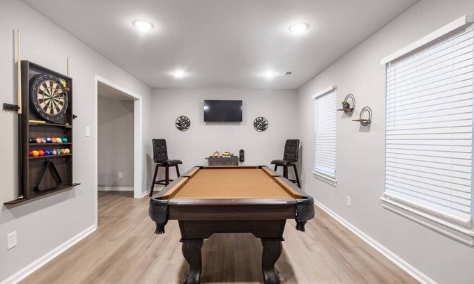 Mosby House | Pool Table Paradise: 3 BR Getaway in RVA!