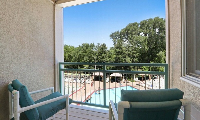 Lake Geneva Condo | Poolside Lookout at the Cove Hotel |Downtown Lake Geneva |Hot Tub |Walkable |Resort Game Room & Gym