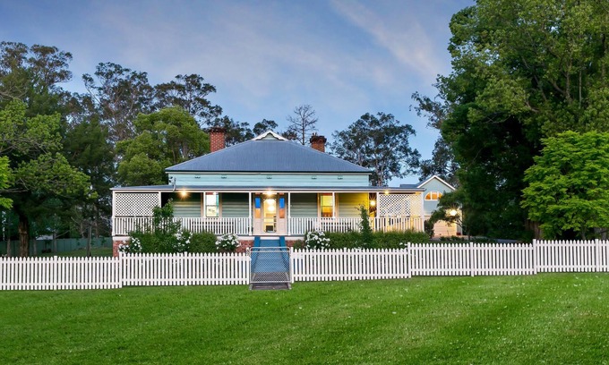 Kitchener House | Poppet Head Manor - Beautiful, historic house with pool