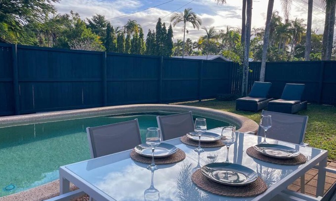 Port Douglas House | Port Douglas Beach Cottage